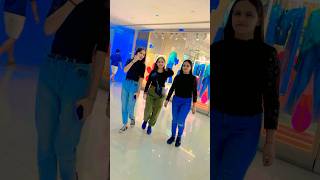 Dance in mall with Sisters #trending #happysistersday