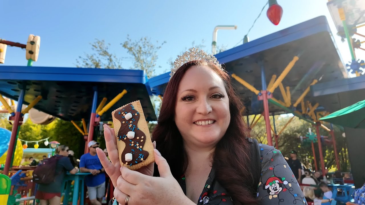 Праздничные угощения, которые стоит попробовать в Hollywood Studios | Disney Vlog