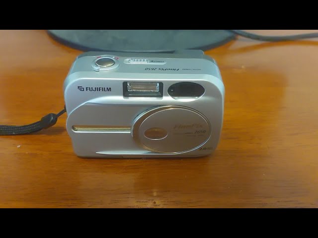An Early xD-Picture Card Based Digital Camera - Fujifilm FinePix
