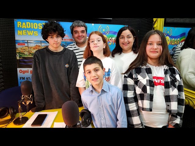 Il Sasso nello Stagno _ con Francesco, Angelica, Matteo e Sofia _ 21/04/2023 _ Radiostuni