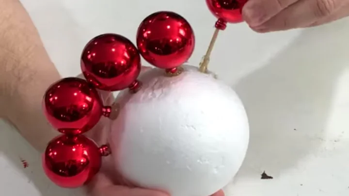 Stunning Christmas decor ideas that'll save you hundreds!