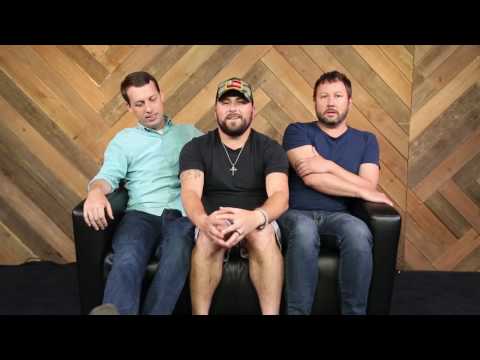Tiny Couch Interview - Tyler Farr
