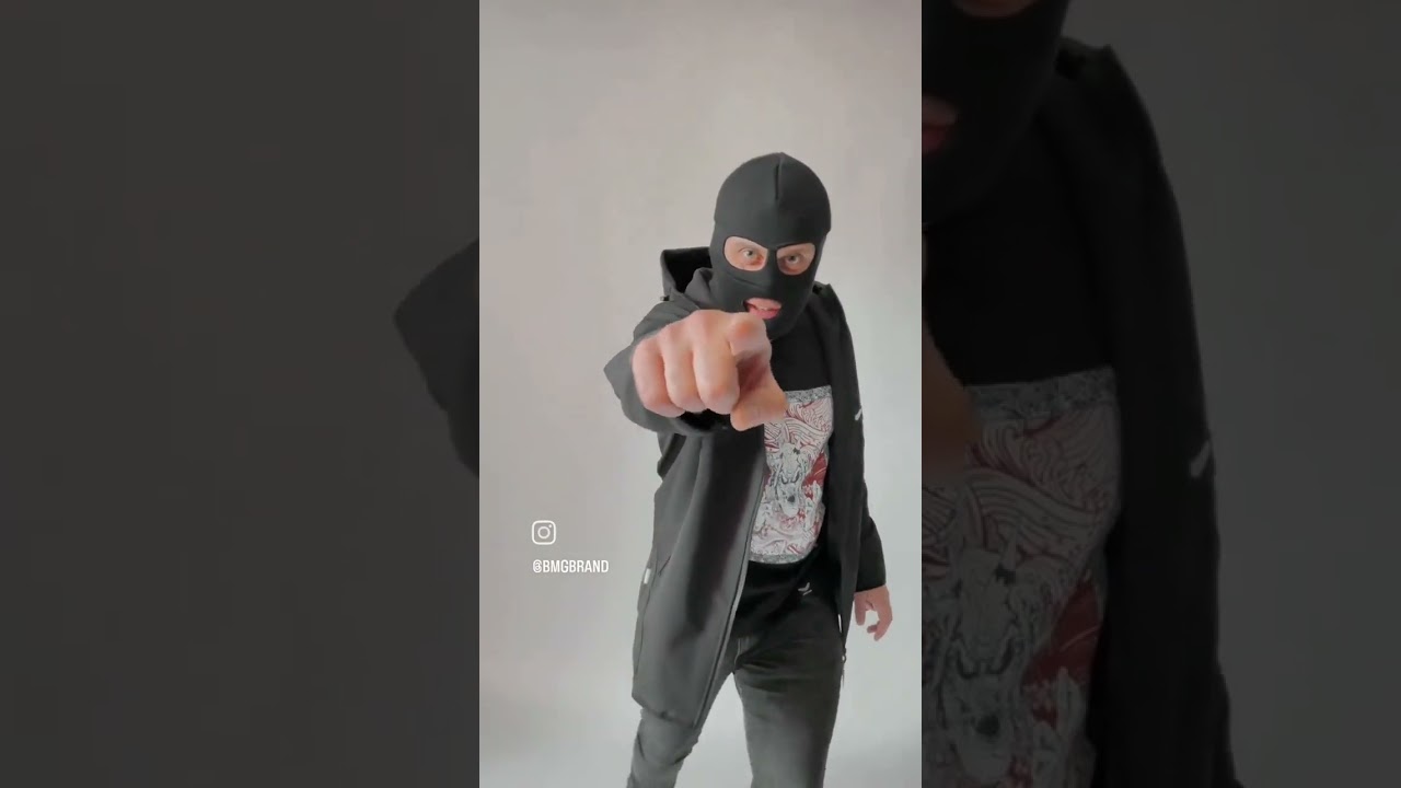 Черная маска балаклава для горнолыжного спорта