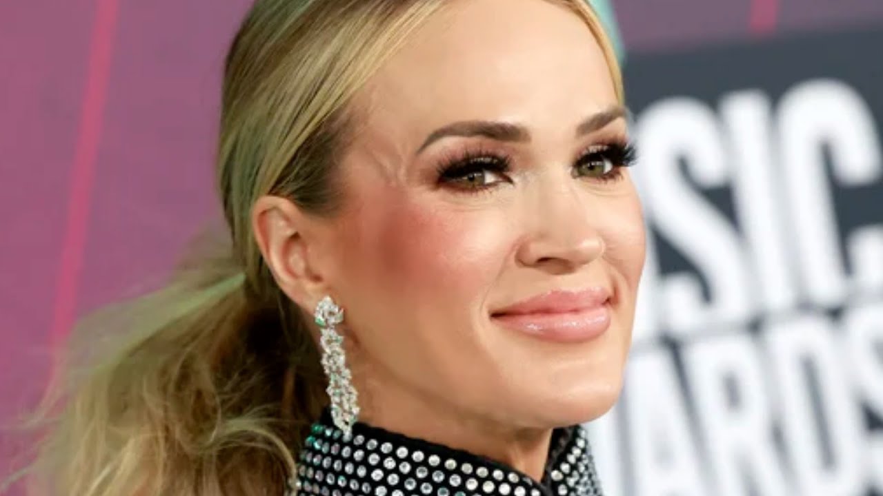 Carrie Underwood's Legs Were The Star Of 2023's CMT Awards Look