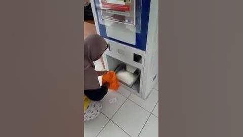 Canggihnya mesin ATM beras