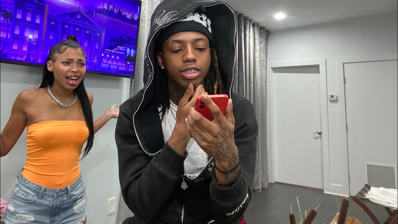 CAUGHT TALKING ON THE PHONE WITH ANOTHER GIRL PRANK ON @Whoisbrooklynn