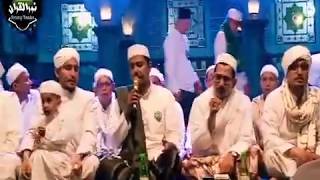 Download lagu Habib Abdullah Bin Ali Alatthas (Habib uyoh) Pimpin Maulid & Kosidah Saat Acara Milad FSI ke 2