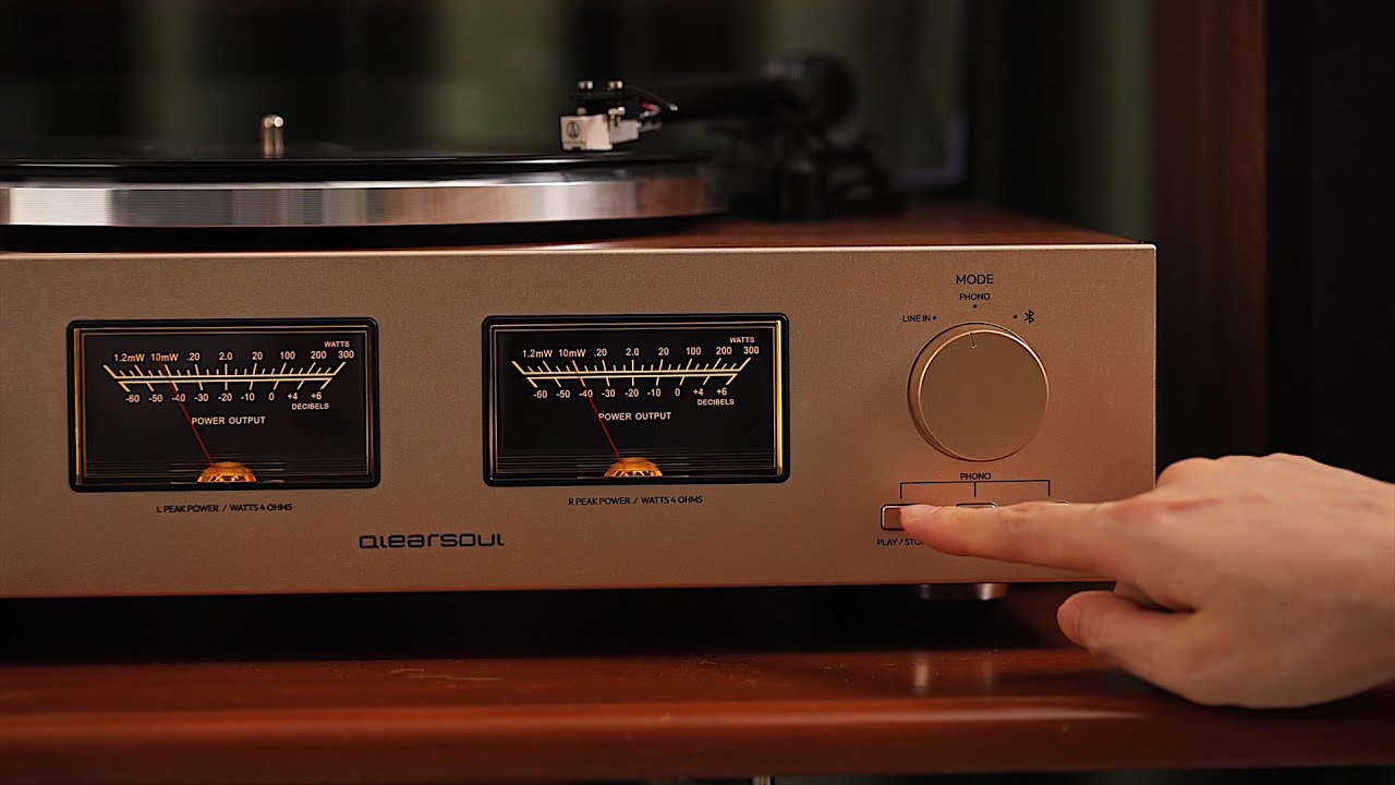 When the Lights Fade, Let the Music Breathe — Qlearsoul HiFire X Turntable | Where Emotions Dance