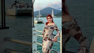 दुबई की लड़की शेखा मेहरा ने ली नई कार #shortvideo #viralvideo #dubaiprince #sheikhamahralifestyle