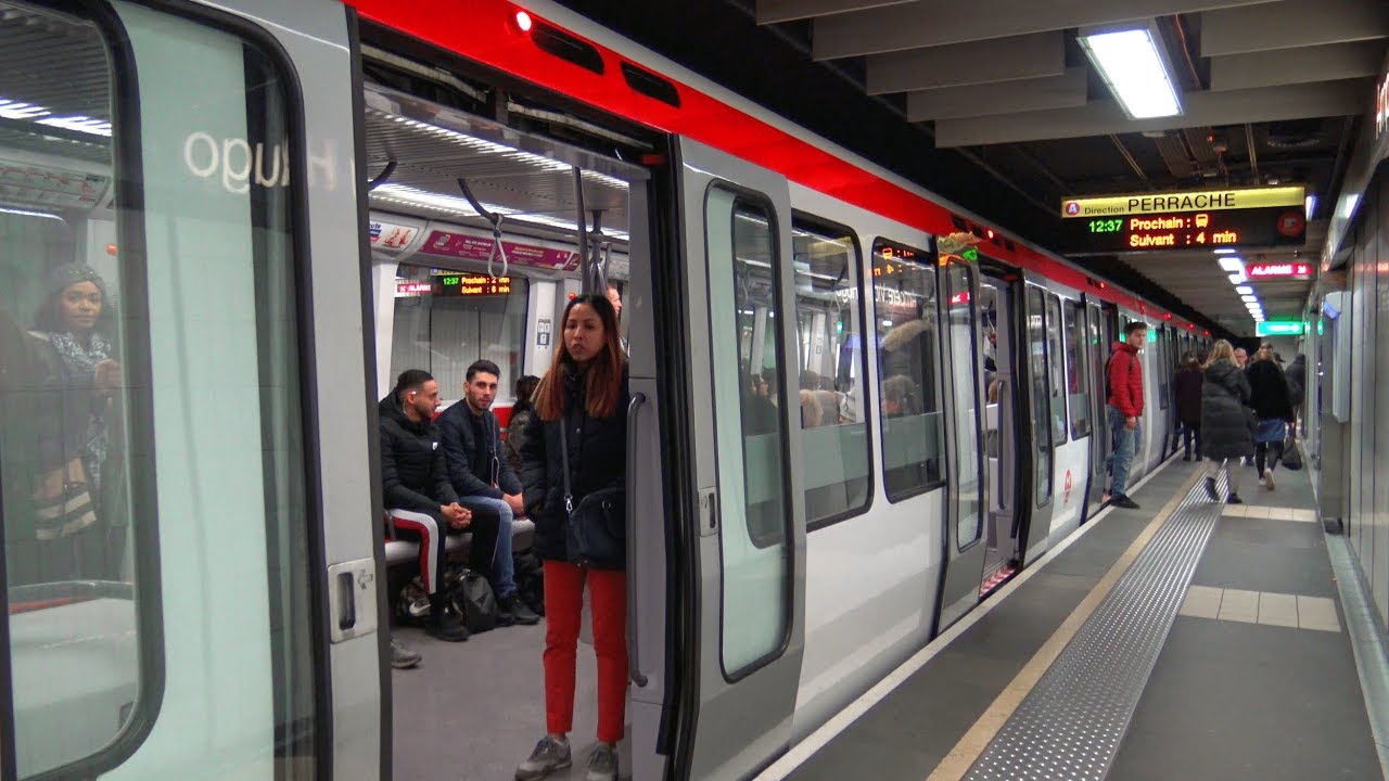 [Lyon] Métro A - Ampère Victor Hugo - YouTube