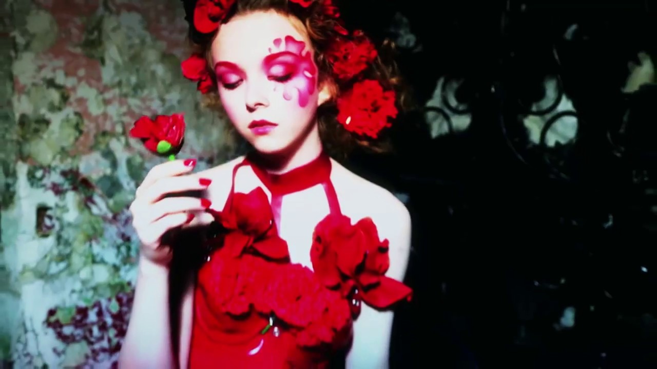 Twitter Video Ellen von Unwerth naked photo 2017 Bikini Video Ellen von Unwerth naked photo 2017