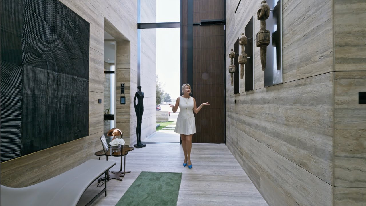 Billionaires lifestyle -  
Palm Jumeirah’s Most Prestigious Address