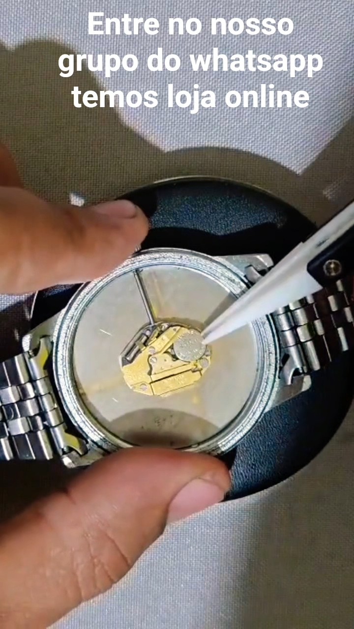 How to replace the battery in a Mondaine watch