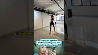 Progres Catwalk Sang Mega Favorit Universe, Sanly Liu..