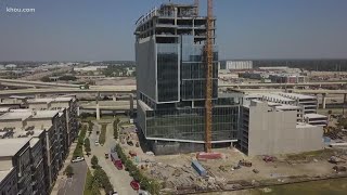 Crews still unable to recover bodies from building collapse in west Houston