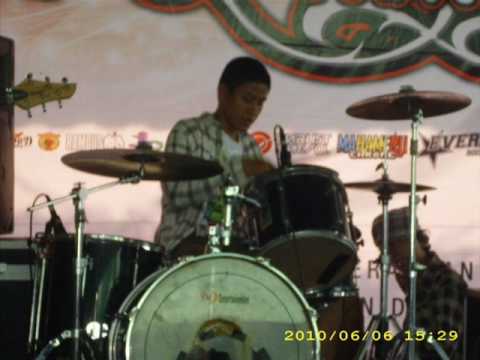 pemuda indonesia- kaoSKAki.wmv