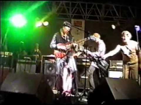 Feira da Pompia 2004 - Intro / Roadhouse Blues