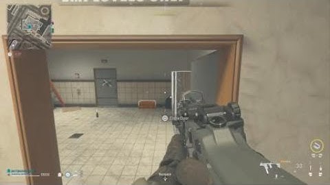 Secret way to unlock doors without a key! #dmz #warzone2