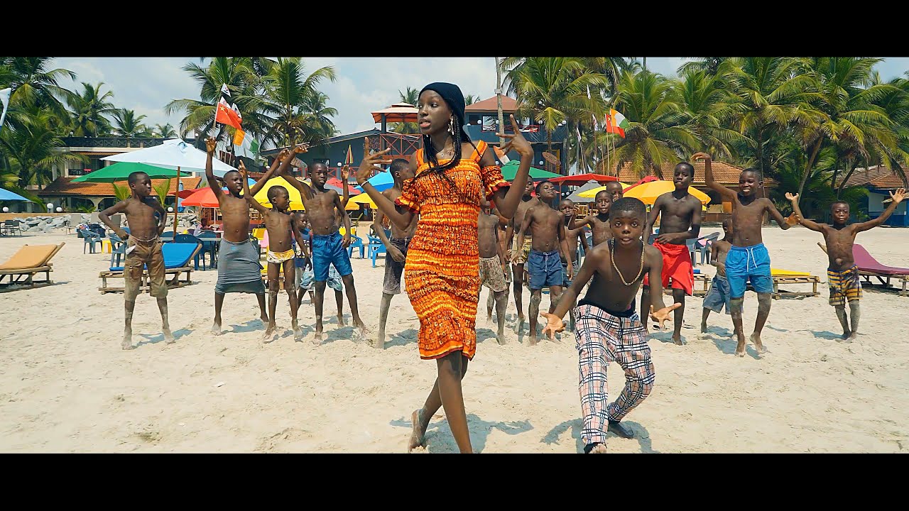 Mami La Star ft. Ramba Junior - C'est doux (Official Music Video)