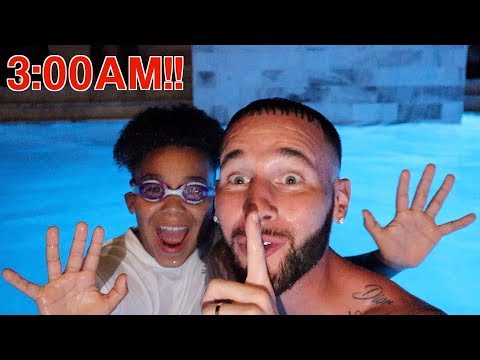 SNEAKING IN THE POOL AT 3AM!!