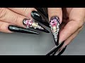 judith mit viel blingbling - naildesign