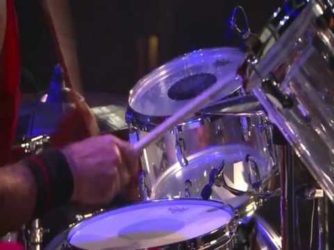 Red Hot Chili Peppers - Chad Smith Drum Solo - Live in Köln 2011 [HD]