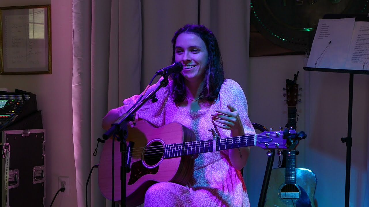 Grace Christian X-Laura McLean Songwriter Showcase -Xmas Trees (original)-Live At Ted's-10/10/21