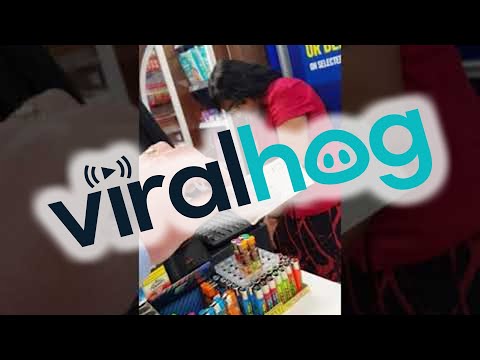 Shop Attendant Refuses to Take Scottish Banknote || ViralHog