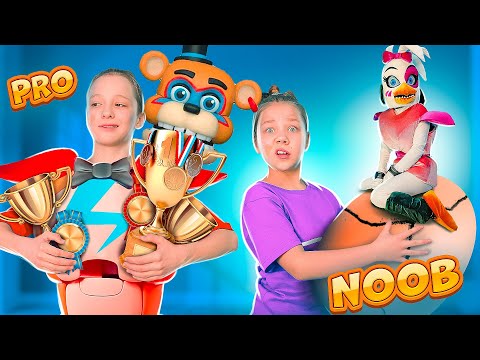 Xenia - Noob player vs Pro Player! New to FNAF game Sundrop and Moondrop in real life!