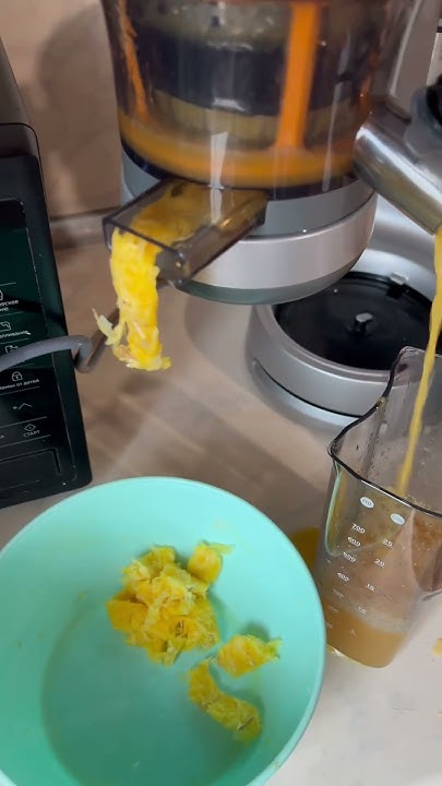 Кенвуд шнековая соковыжималка Kenwood первый раз выжимаю сок ...