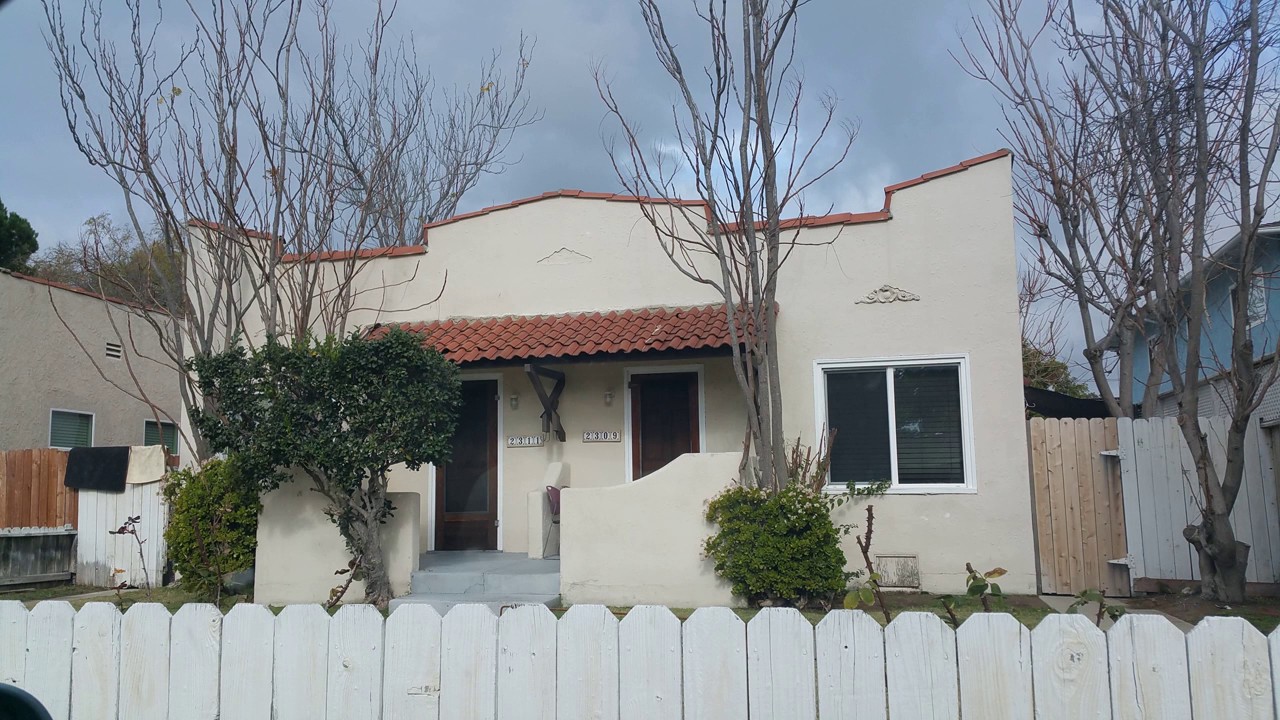 Torrance duplex for sale, 2 side by side units, 2beds/2baths