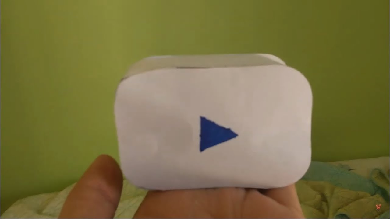 THE PAPER PLAY BUTTON!!! 100 SUBS GIFT FROM YOUTUBE - YouTube