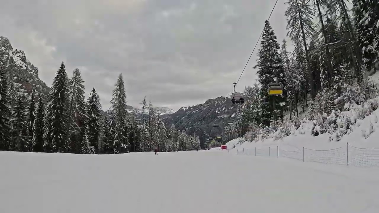 Skiing Down from Pra Martin to Pera | Val di Fassa, Italy ⛷️