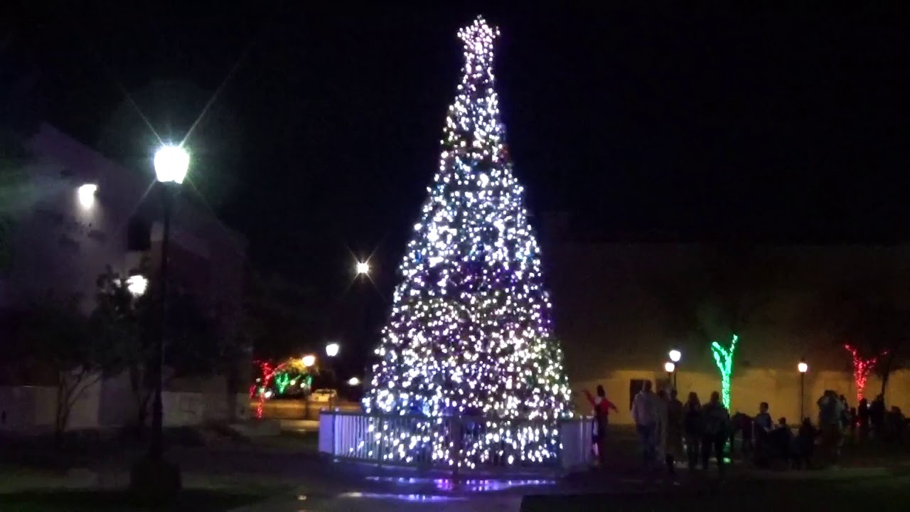 Christmas tree at Glendale Glitters, 12/24/2019 YouTube