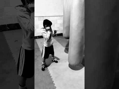 مرحله بعدی بوکس پسرم Boxing Viral Short Kidbox بوکس رقص انگیزشی ورزش تلاش سخت