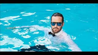 Song association: Armie Hammer and "Daniel Pemberton - Breaking Out (The Cowboy Escapes)"