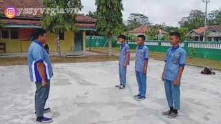 Download lagu Story WA lucu mundur alon alon Story WA lucu mundur alon alon
