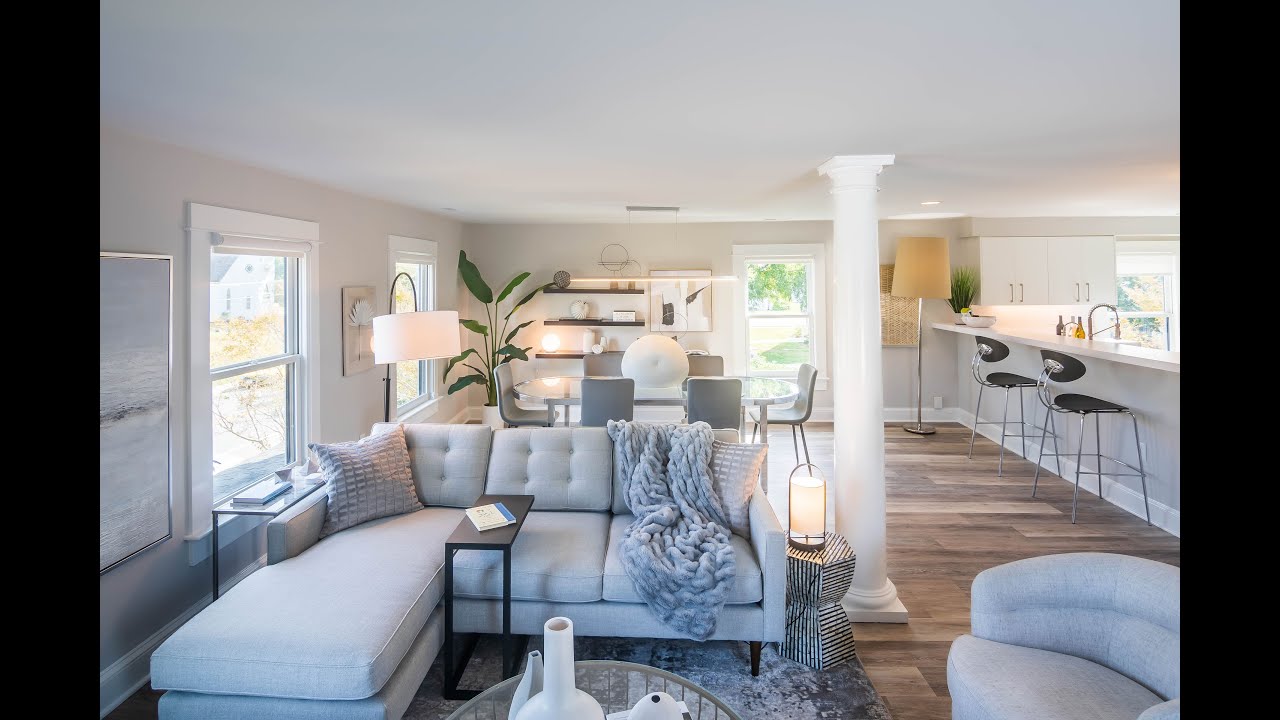 Village View Chic King flat in Irvington, VA