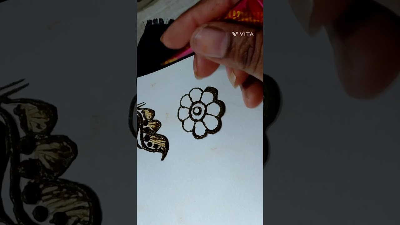 simple flower mehndi design 