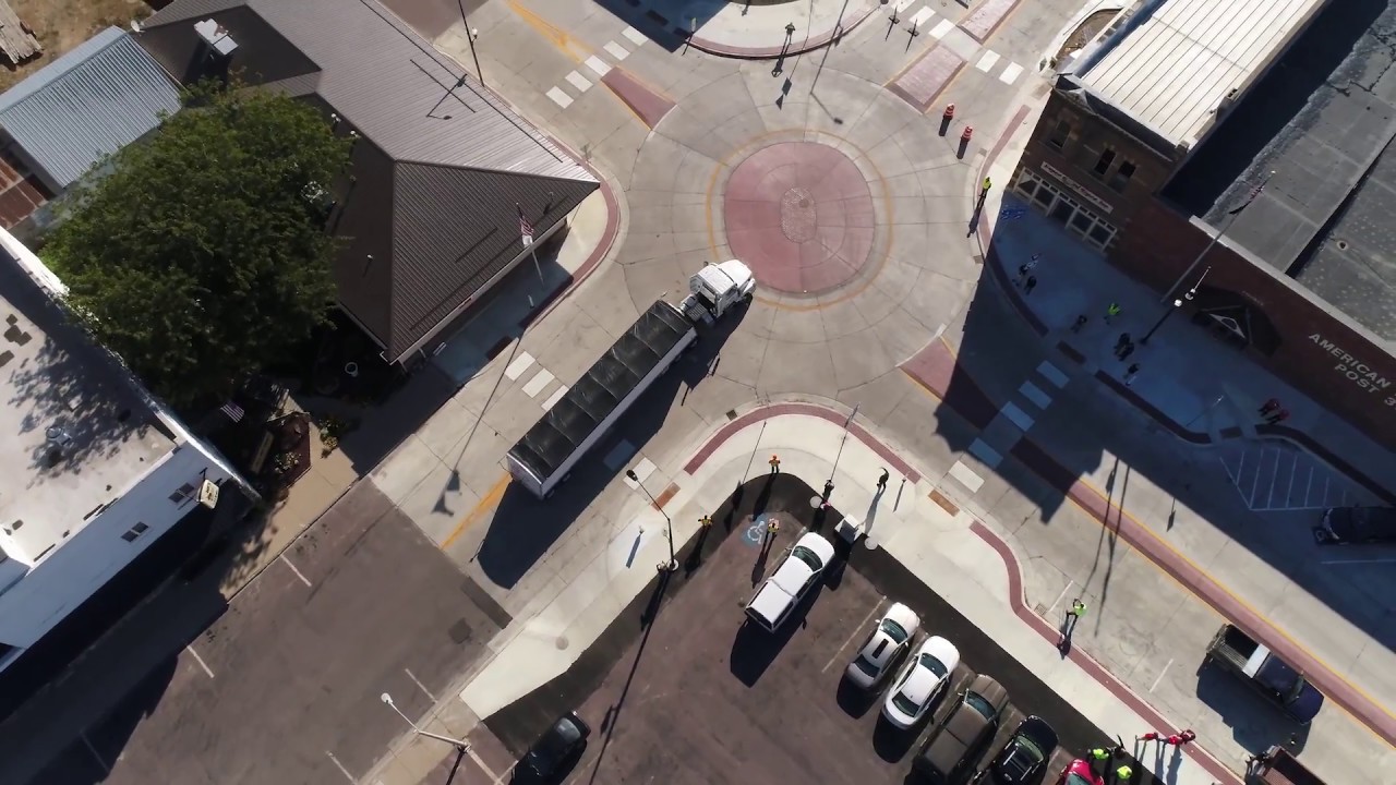 MiniRoundabout Semi Truck Demonstration SB Right Turn at East