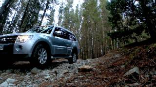 Mitsubishi Pajero Review