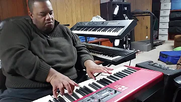 "No Rhyme, No Reason" (George Duke) performed by Darius Witherspoon (12/21/16)