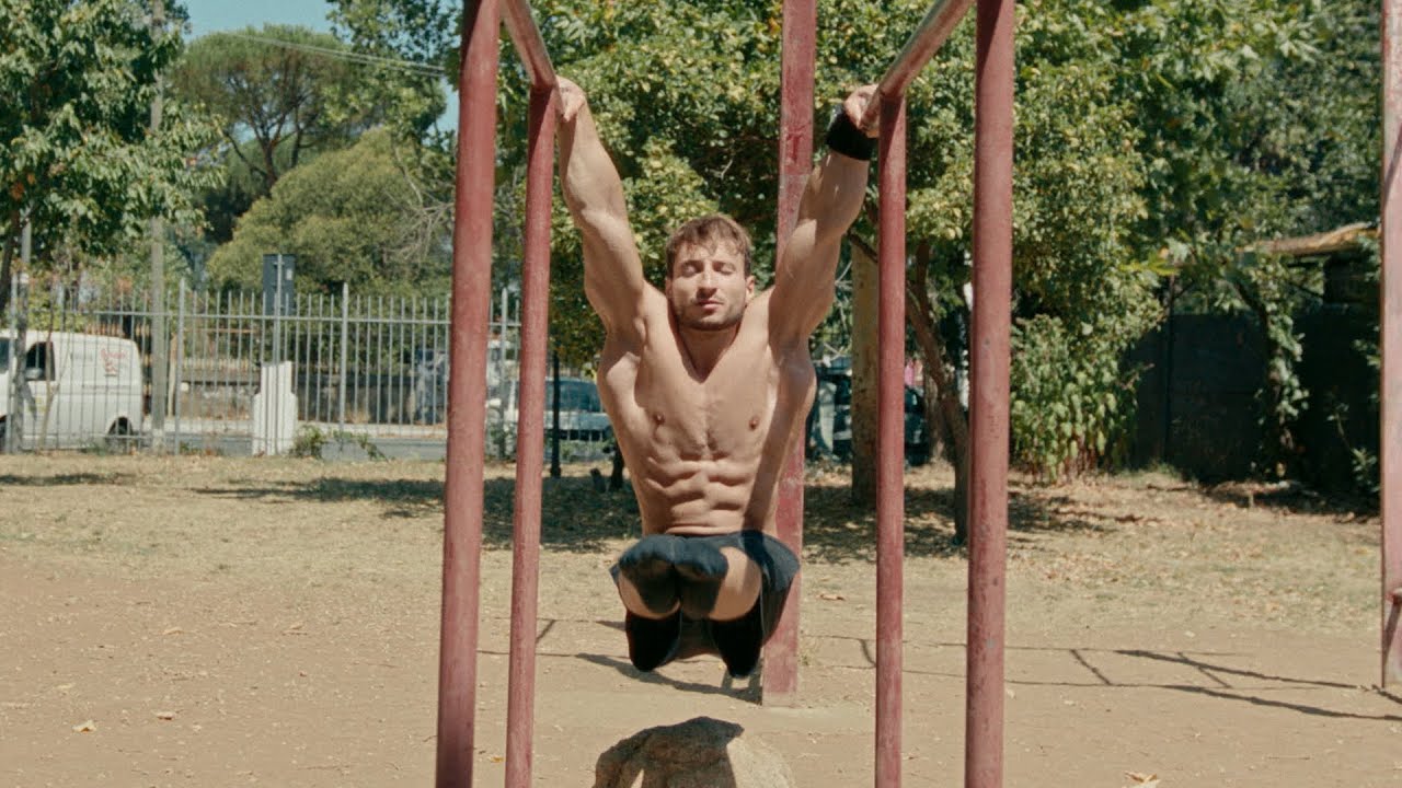 Последнее безумное занятие по художественной гимнастике в парке