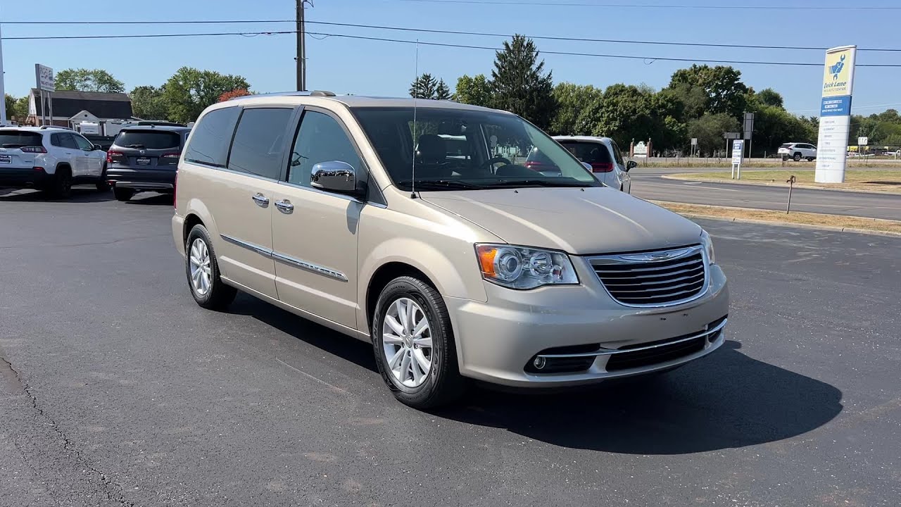 2016 Town And Country Limited