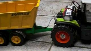 Modellino Trattore Bruder con rimorchio Telecomandato (RC)5