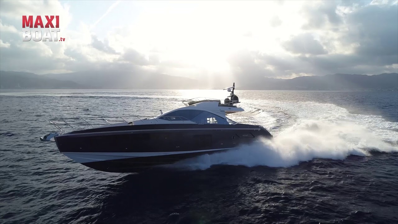 Nouveau AZIMUT S7 au Cannes Yachting Festival 2017