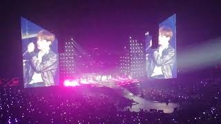 BTS - Airplane pt.2 (LY TOUR in Paris @AccorHotels Arena 20181019)