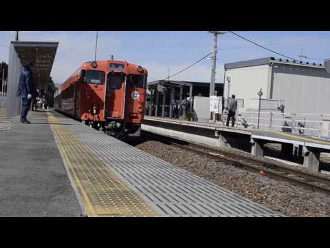 烏山線大金駅でのキハ40系同士の交換