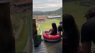Lady’s Adventurous Ball Pit Slide Ride
