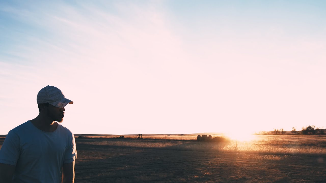 Daniel Gray - No Grudges (Music Video) auf YouTube ansehen Daniel Gray - No Grudges (Music Video) auf YouTube ansehen